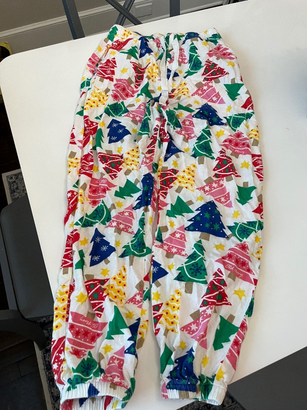 Old Navy Holiday Joggers ! Cotton ! Only worn twice ! New condition! Size Small